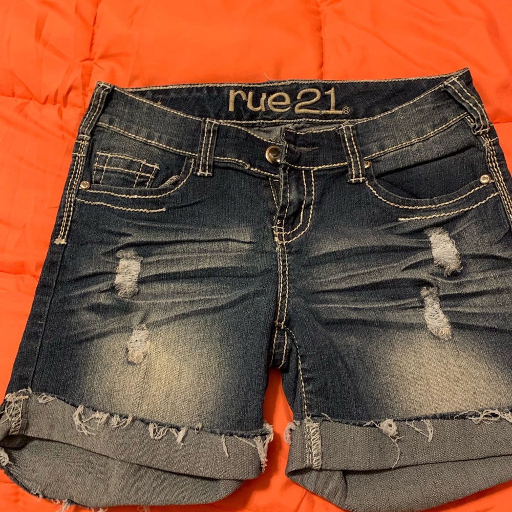 Distressed shorts